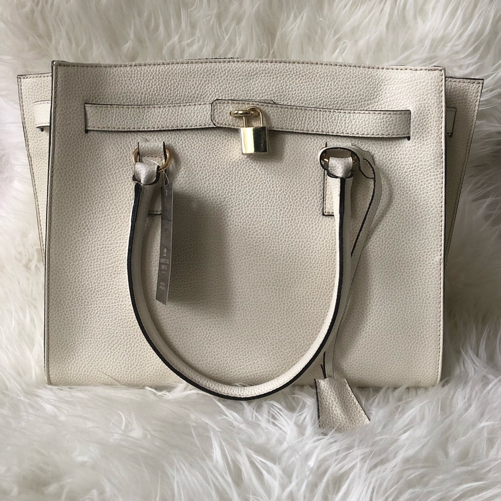 New with tags Genuine Italian leather handbag